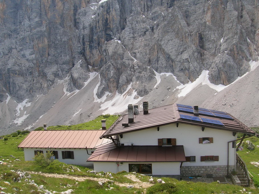 Rifugi e Bivacchi d''Italia.......